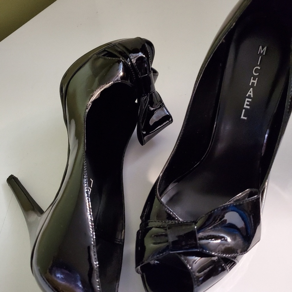 Shoes - Picture 3 of 3